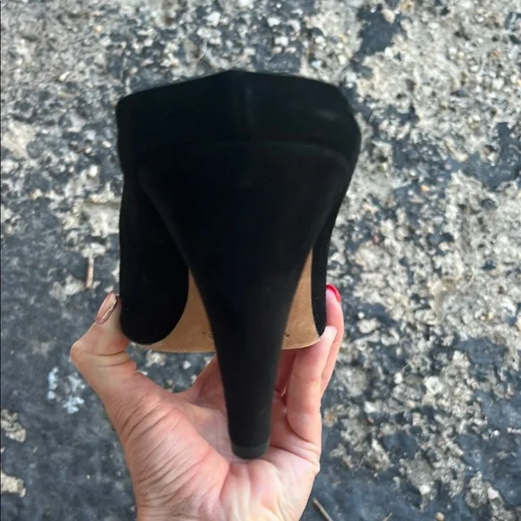 Like new Vince Black Suede Mules - Picture 6 of 13
